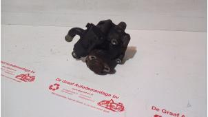 Gebruikte Servopomp Volkswagen Transporter T5 1.9 TDi Prijs € 50,00 Margeregeling aangeboden door de Graaf autodemontage B.V.