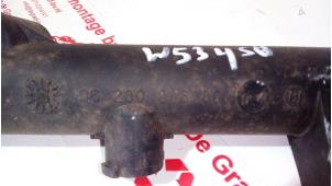 Gebruikte Injector brug Peugeot 206 CC (2D) 2.0 16V Prijs € 15,00 Margeregeling aangeboden door de Graaf autodemontage B.V.