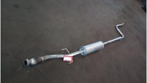 Gebruikte Uitlaat Middendemper Peugeot 208 I (CA/CC/CK/CL) 1.2 Vti 12V PureTech 82 Prijs € 100,00 Margeregeling aangeboden door de Graaf autodemontage B.V.