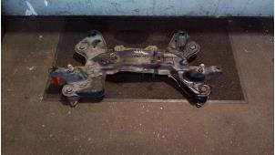 Gebruikte Subframe Peugeot 208 I (CA/CC/CK/CL) 1.2 Vti 12V PureTech 82 Prijs € 75,00 Margeregeling aangeboden door de Graaf autodemontage B.V.