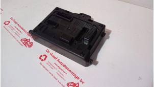 Gebruikte Module Bodycontrol Renault Clio III (BR/CR) 1.2 16V 75 Prijs € 50,00 Margeregeling aangeboden door de Graaf autodemontage B.V.