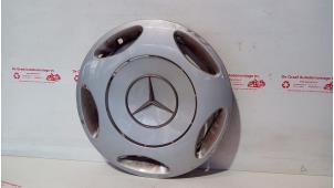 Gebruikte Wieldop Mercedes C (W202) 2.2 C-220 CDI 16V Prijs € 12,50 Margeregeling aangeboden door de Graaf autodemontage B.V.