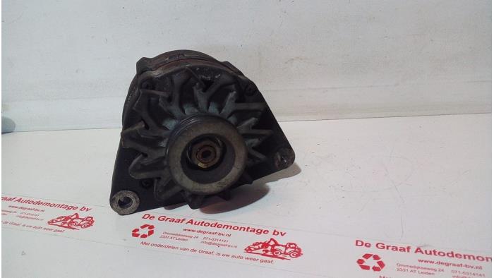 Gebruikte Dynamo Peugeot 106 I 1.1 i XN,XR,XT Prijs € 50,00 Margeregeling aangeboden door de Graaf autodemontage B.V.