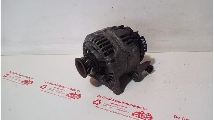Gebruikte Alternator Volkswagen Polo III (6N2) 1.4 Prijs € 35,00 Margeregeling aangeboden door de Graaf autodemontage B.V.