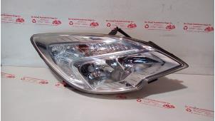 Gebruikte Rechter Koplamp Opel Meriva 1.4 16V Ecotec Prijs € 120,00 Margeregeling aangeboden door de Graaf autodemontage B.V.