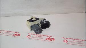 Gebruikte Motor electrisch raam Volkswagen Passat Variant (3C5) 2.0 FSI 16V Prijs € 35,00 Margeregeling aangeboden door de Graaf autodemontage B.V.