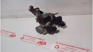 Gebruikte Gasklephuis Toyota Yaris (P1) 1.0 16V VVT-i Prijs € 40,00 Margeregeling aangeboden door de Graaf autodemontage B.V.