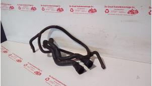 Gebruikte Radiateurslang Volkswagen Golf VI Variant (AJ5/1KA) 1.2 TSI BlueMotion Prijs € 25,00 Margeregeling aangeboden door de Graaf autodemontage B.V.