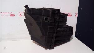 Gebruikte Luchtfilterhuis Volkswagen Transporter T5 2.0 TDI DRF Prijs € 50,00 Margeregeling aangeboden door de Graaf autodemontage B.V.