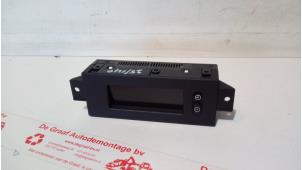 Gebruikte Display Interieur Opel Corsa D 1.2 16V Prijs € 20,00 Margeregeling aangeboden door de Graaf autodemontage B.V.