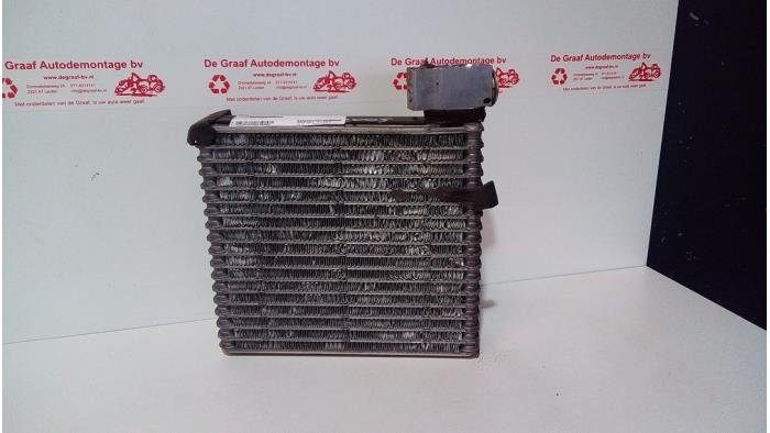 Kachel Radiateur van een Toyota Yaris (P1) 1.3 16V VVT-i 2005