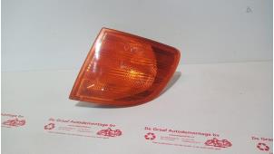 Gebruikte Richtingaanwijzer links Mercedes Vito (638.0) Prijs € 10,00 Margeregeling aangeboden door de Graaf autodemontage B.V.