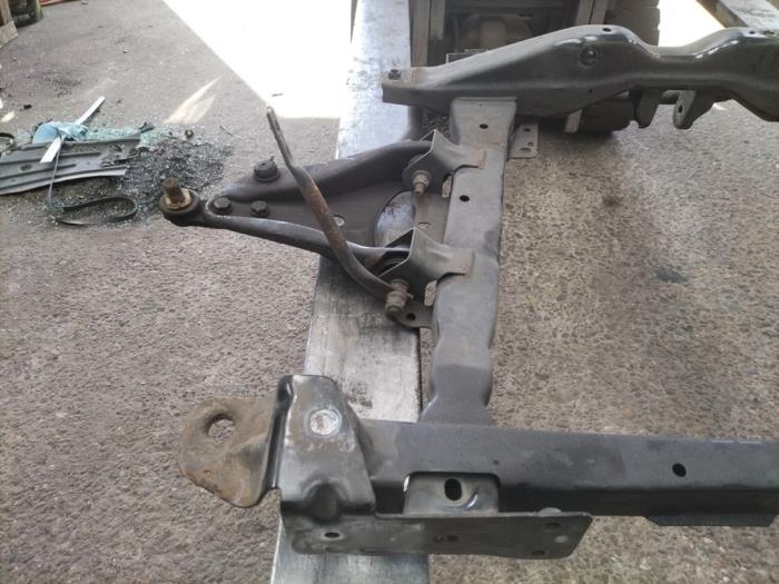 Gebruikte Subframe Renault Twingo II (CN) 1.5 dCi 90 FAP Prijs € 100,00 Margeregeling aangeboden door de Graaf autodemontage B.V.