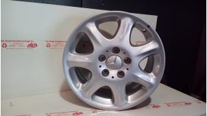 Gebruikte Velg Mercedes S (W220) Prijs € 100,00 Margeregeling aangeboden door de Graaf autodemontage B.V.