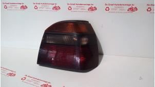 Gebruikte Achterlicht rechts Volkswagen Golf III (1H1) 1.6 i Prijs € 30,00 Margeregeling aangeboden door de Graaf autodemontage B.V.
