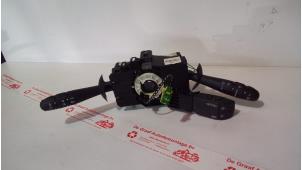 Gebruikte Combischakelaar Stuurkolom Renault Twingo II (CN) 1.5 dCi 90 FAP Prijs € 40,00 Margeregeling aangeboden door de Graaf autodemontage B.V.