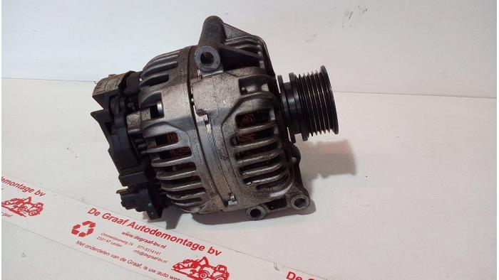 Dynamo van een Dacia Logan MCV (KS) 1.6 2009