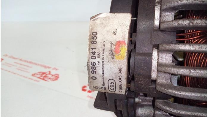 Dynamo van een Dacia Logan MCV (KS) 1.6 2009