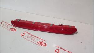 Gebruikte Extra Remlicht midden Volkswagen Golf Plus (5M1/1KP) 1.4 TSI 140 16V Prijs € 25,00 Margeregeling aangeboden door de Graaf autodemontage B.V.