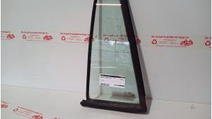 Gebruikte Ruit Extra 4Deurs links-achter Hyundai Santa Fe II (CM) Prijs € 35,00 Margeregeling aangeboden door de Graaf autodemontage B.V.