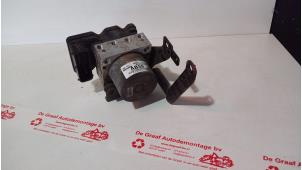 Gebruikte ABS Pomp Hyundai i10 (F5) 1.2i 16V Prijs € 50,00 Margeregeling aangeboden door de Graaf autodemontage B.V.