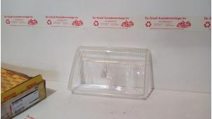 Gebruikte Koplampglas links Opel Rekord E1/E2/F Prijs € 25,00 Margeregeling aangeboden door de Graaf autodemontage B.V.