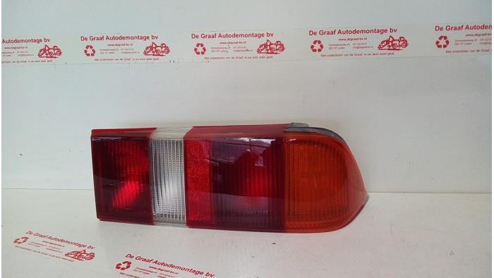 Achterlicht rechts van een Ford Sierra I  1983
