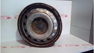 Gebruikte Velg Peugeot Expert (G9) 2.0 HDiF 16V 130 Prijs € 30,00 Margeregeling aangeboden door de Graaf autodemontage B.V.