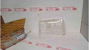 Gebruikte Koplampglas links Opel Rekord D Prijs € 50,00 Margeregeling aangeboden door de Graaf autodemontage B.V.