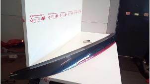 Gebruikte Extra Remlicht midden Peugeot 307 CC (3B) 2.0 16V Prijs € 100,00 Margeregeling aangeboden door de Graaf autodemontage B.V.