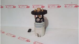 Gebruikte Benzinepomp Mitsubishi Colt (Z2/Z3) 1.5 16V CZ3 Prijs € 40,00 Margeregeling aangeboden door de Graaf autodemontage B.V.