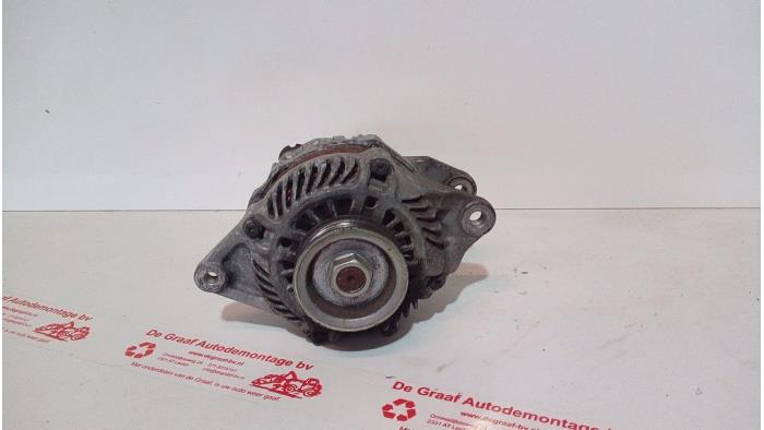 Gebruikte Dynamo Mitsubishi Colt (Z2/Z3) 1.5 16V CZ3 Prijs € 30,00 Margeregeling aangeboden door de Graaf autodemontage B.V.