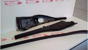 Gebruikte Paravan Dacia Duster (HS) 1.5 dCi Prijs € 40,00 Margeregeling aangeboden door de Graaf autodemontage B.V.