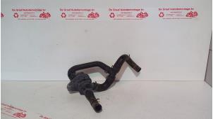 Gebruikte Extra waterpomp Audi A1 (8X1/8XK) 1.4 TFSI 16V 122 Prijs € 25,00 Margeregeling aangeboden door de Graaf autodemontage B.V.