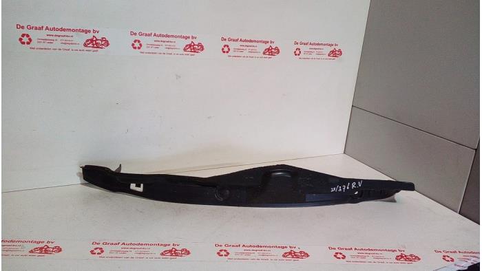 Gebruikte Diversen Toyota Yaris Verso (P2) 1.3 16V Prijs € 20,00 Margeregeling aangeboden door de Graaf autodemontage B.V.