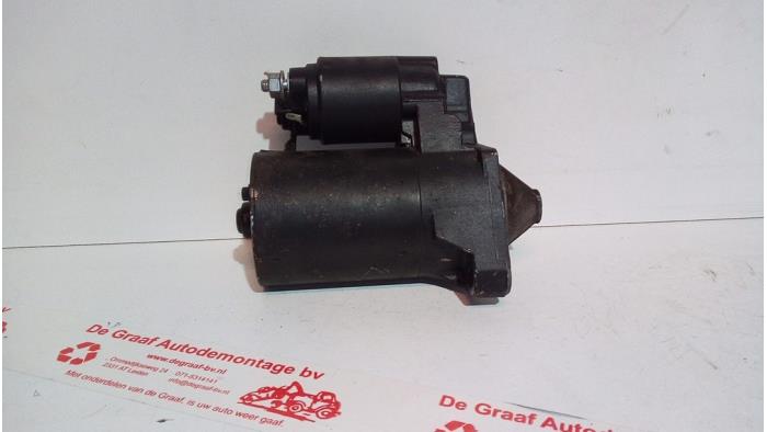 Gebruikte Startmotor Renault Kangoo (KC) 1.2 16V Prijs € 30,00 Margeregeling aangeboden door de Graaf autodemontage B.V.