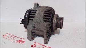 Gebruikte Dynamo Renault Megane II Grandtour (KM) 1.6 16V Prijs € 40,00 Margeregeling aangeboden door de Graaf autodemontage B.V.
