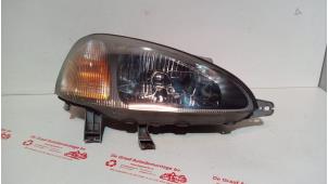 Gebruikte Rechter Koplamp Chevrolet Tacuma 1.6 16V Prijs € 30,00 Margeregeling aangeboden door de Graaf autodemontage B.V.