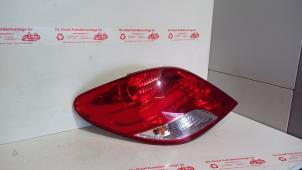 Gebruikte Achterlicht links Peugeot 207/207+ (WA/WC/WM) 1.4 16V VTi Prijs € 40,00 Margeregeling aangeboden door de Graaf autodemontage B.V.