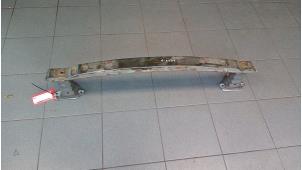 Gebruikte Bumperframe achter Citroen DS3 (SA) 1.6 e-HDi Prijs € 40,00 Margeregeling aangeboden door de Graaf autodemontage B.V.