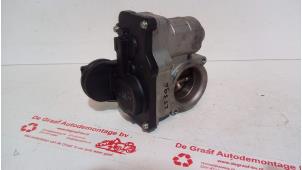 Gebruikte Gasklephuis Nissan Note (E11) 1.4 16V Prijs € 60,00 Margeregeling aangeboden door de Graaf autodemontage B.V.