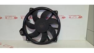 Gebruikte Koelvin Motor Renault Grand Scénic III (JZ) 1.4 16V TCe 130 Prijs € 50,00 Margeregeling aangeboden door de Graaf autodemontage B.V.