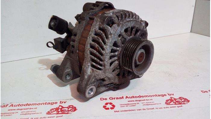 Gebruikte Dynamo Citroen C5 II Berline (RC) 1.8 16V Prijs € 40,00 Margeregeling aangeboden door de Graaf autodemontage B.V.