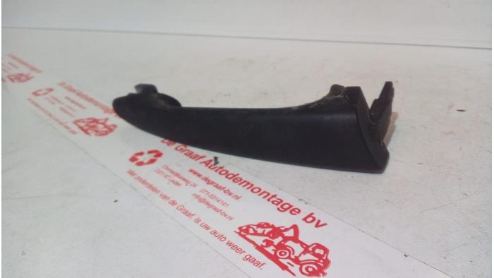 Portiergreep 4Deurs rechts-achter van een BMW 3 serie (E46/4) 316i 16V 2002