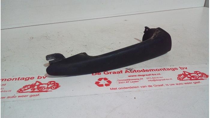 Portiergreep 4Deurs rechts-achter van een BMW 3 serie (E46/4) 316i 16V 2002