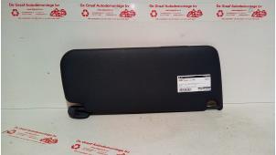 Gebruikte Zonneklep Renault Kangoo (KC) 1.4 Prijs € 35,00 Margeregeling aangeboden door de Graaf autodemontage B.V.