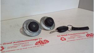 Gebruikte Portierslot Cilinder links Ford Ka I 1.3i Prijs € 30,00 Margeregeling aangeboden door de Graaf autodemontage B.V.