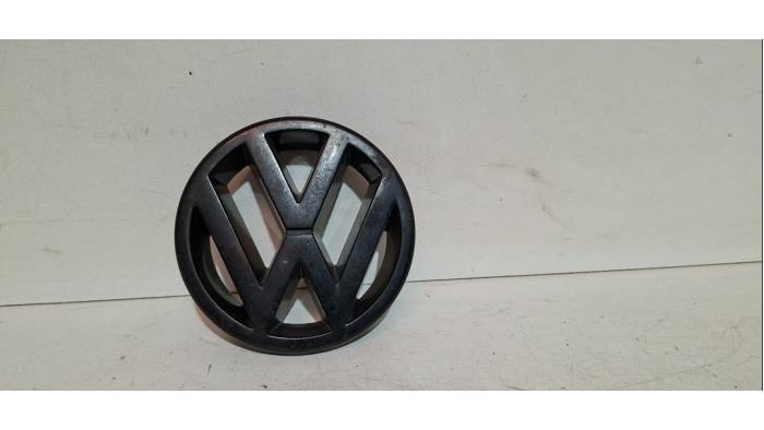 Embleem van een Volkswagen Transporter/Caravelle T4  2000