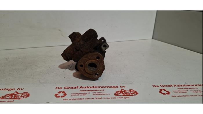 Gebruikte Servopomp Seat Inca (6K9) 1.9 SDI Prijs € 30,00 Margeregeling aangeboden door de Graaf autodemontage B.V.