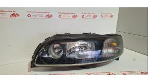 Gebruikte Koplamp links Volvo XC70 (SZ) XC70 2.5 T 20V Prijs € 250,00 Margeregeling aangeboden door de Graaf autodemontage B.V.